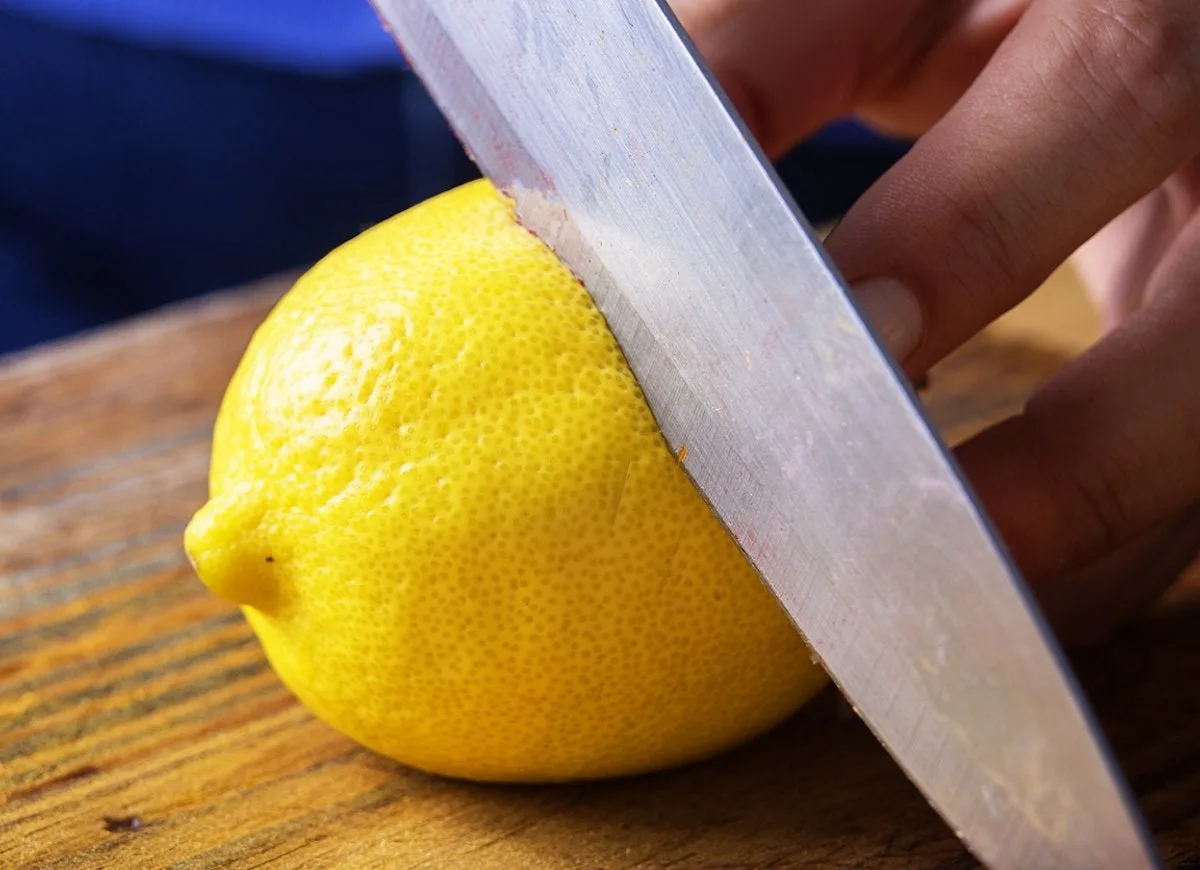 lemon in kitchen pic